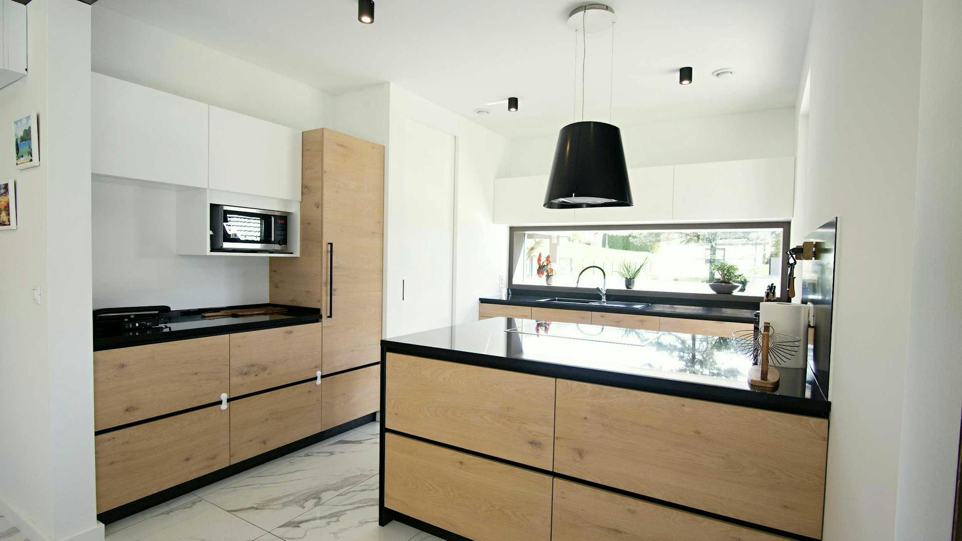Cucina con finestra