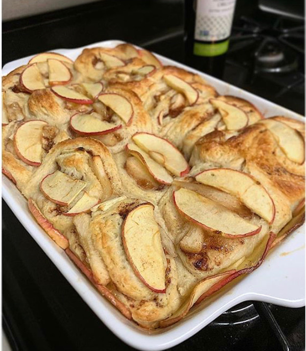 Brioche Rolls with Apple Filling