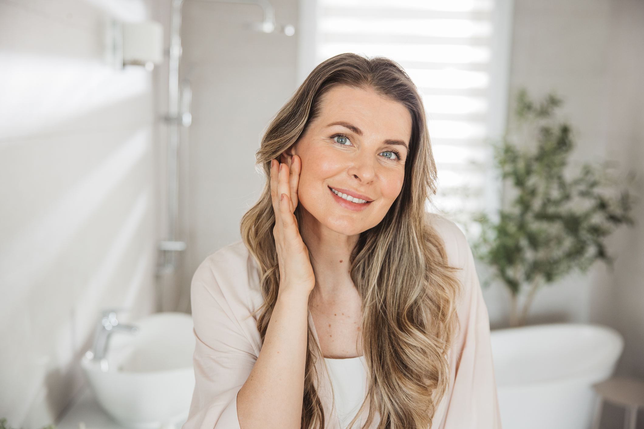 Vail Valley Plastic Surgery and Skin Care Blog | Eyelid Surgery and Facelift: How They Complement Each Other and What To Expect