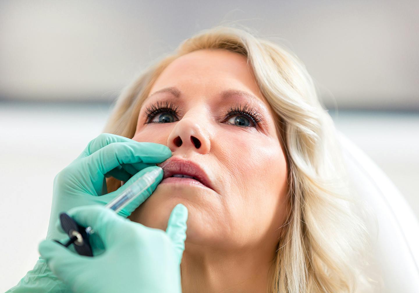 Patient receiving injectable treatment
