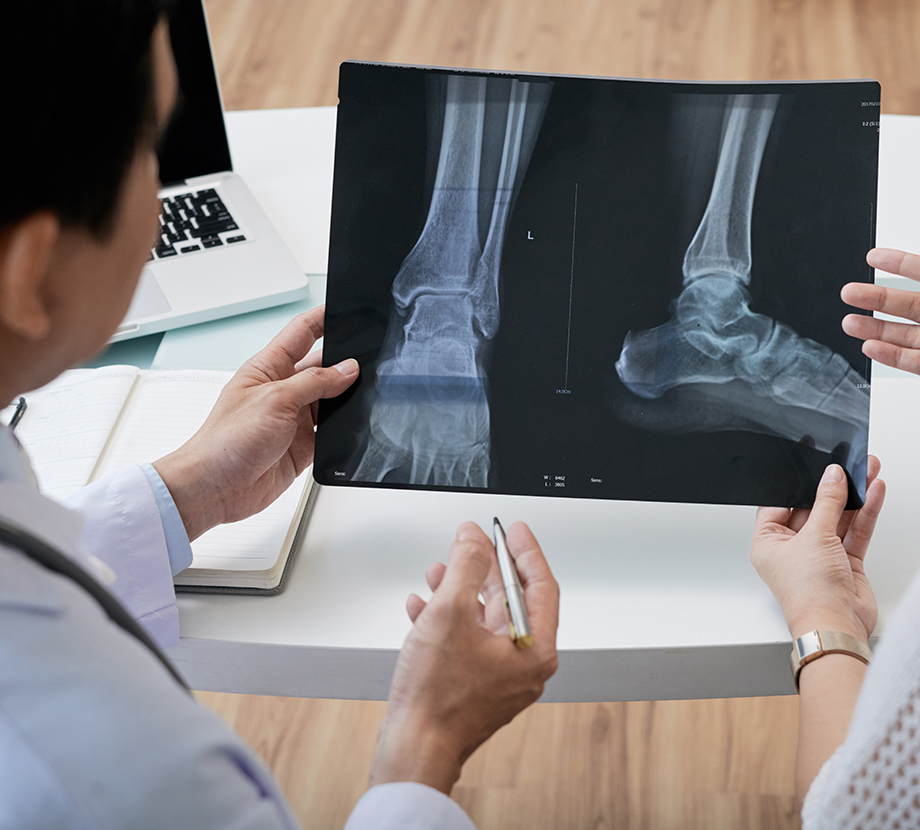 Ankle & Foot Treatment Houston, TX Seifert MD