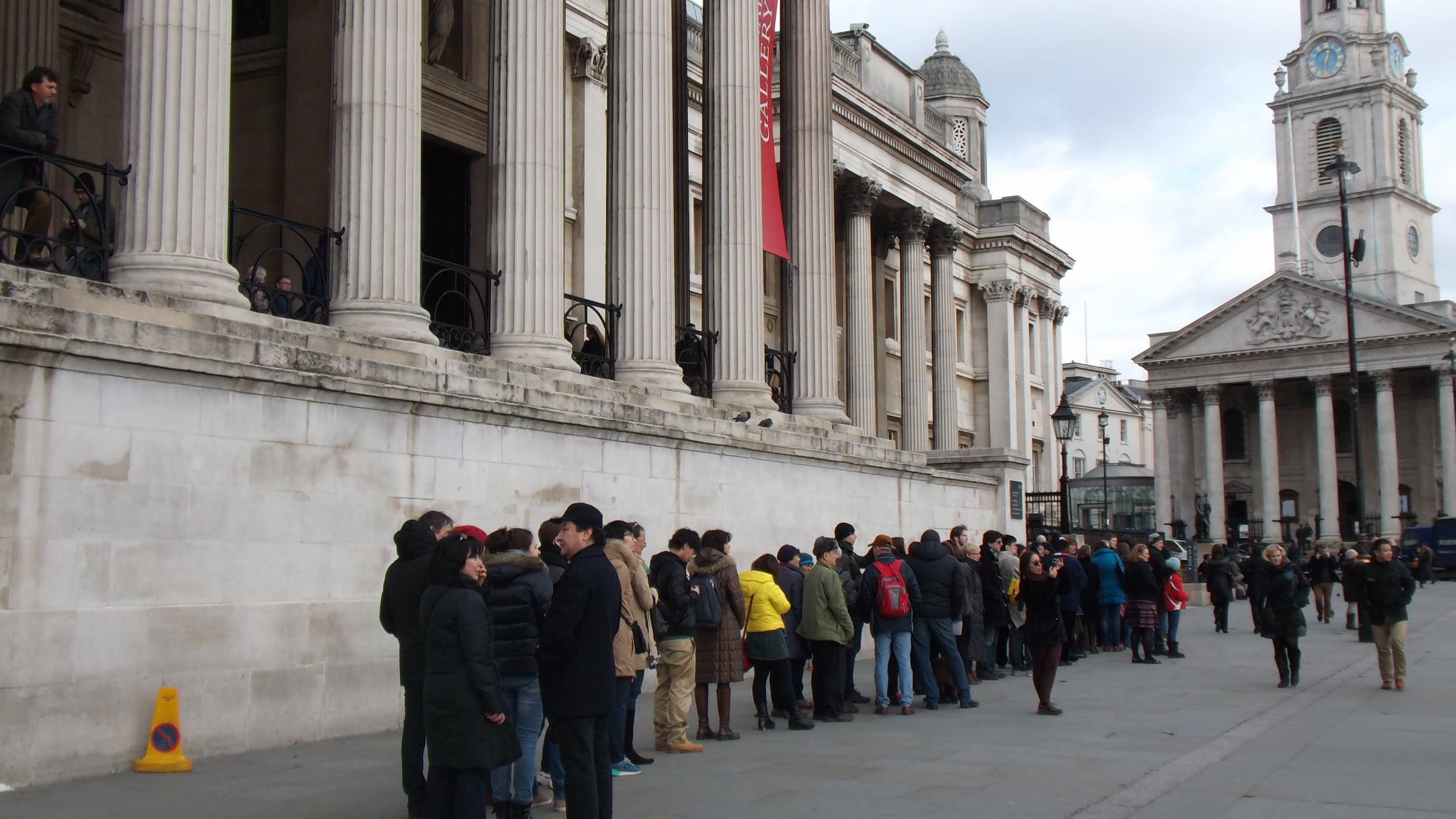 Queuing people