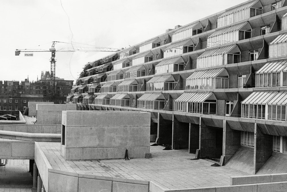 London social housing image