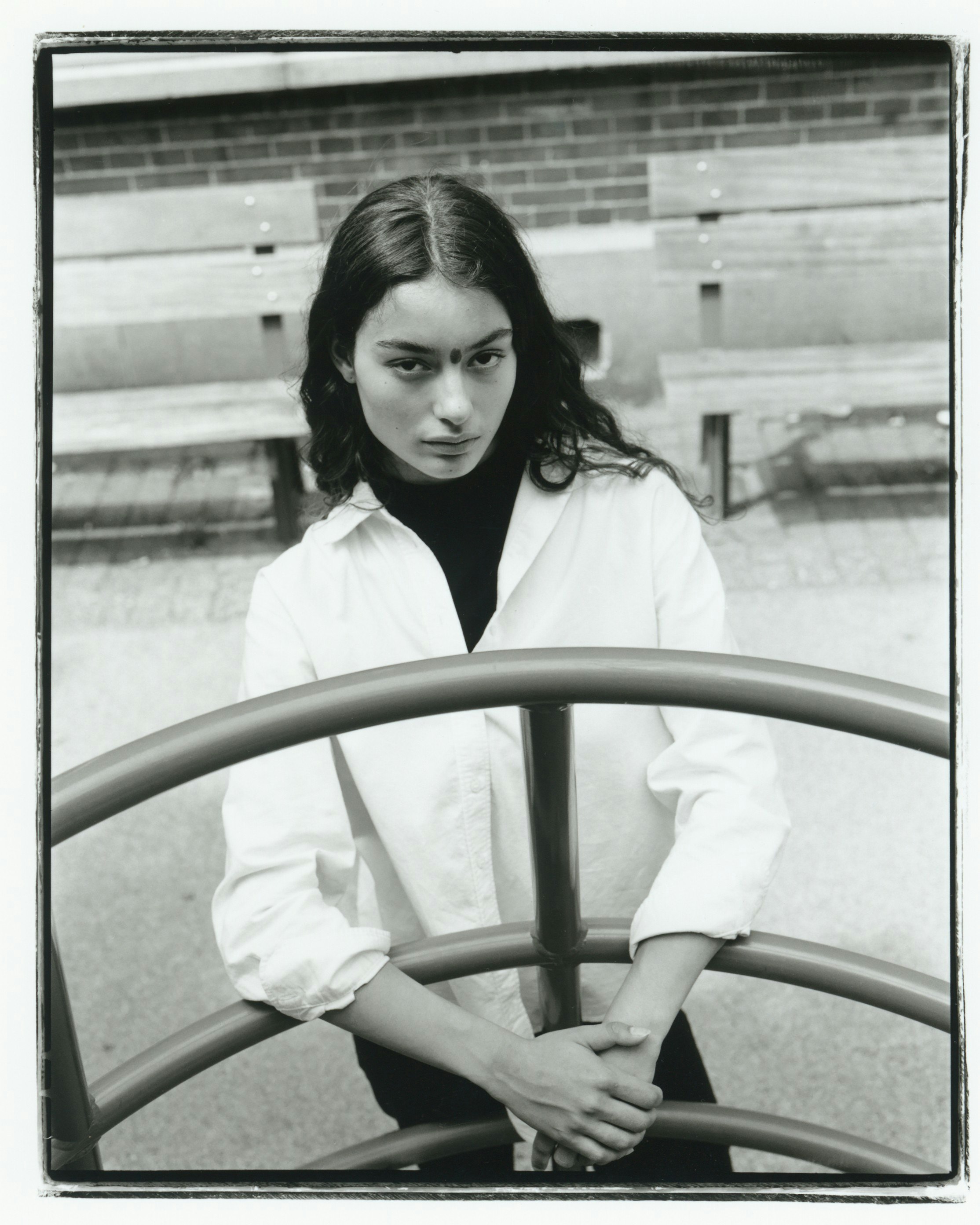 <p>ZOE LIEW-ON<br><em>for Ulla Model</em></p>