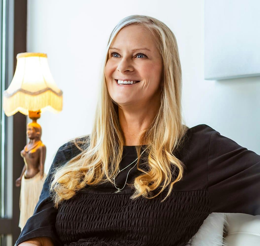 woman with blonde hair