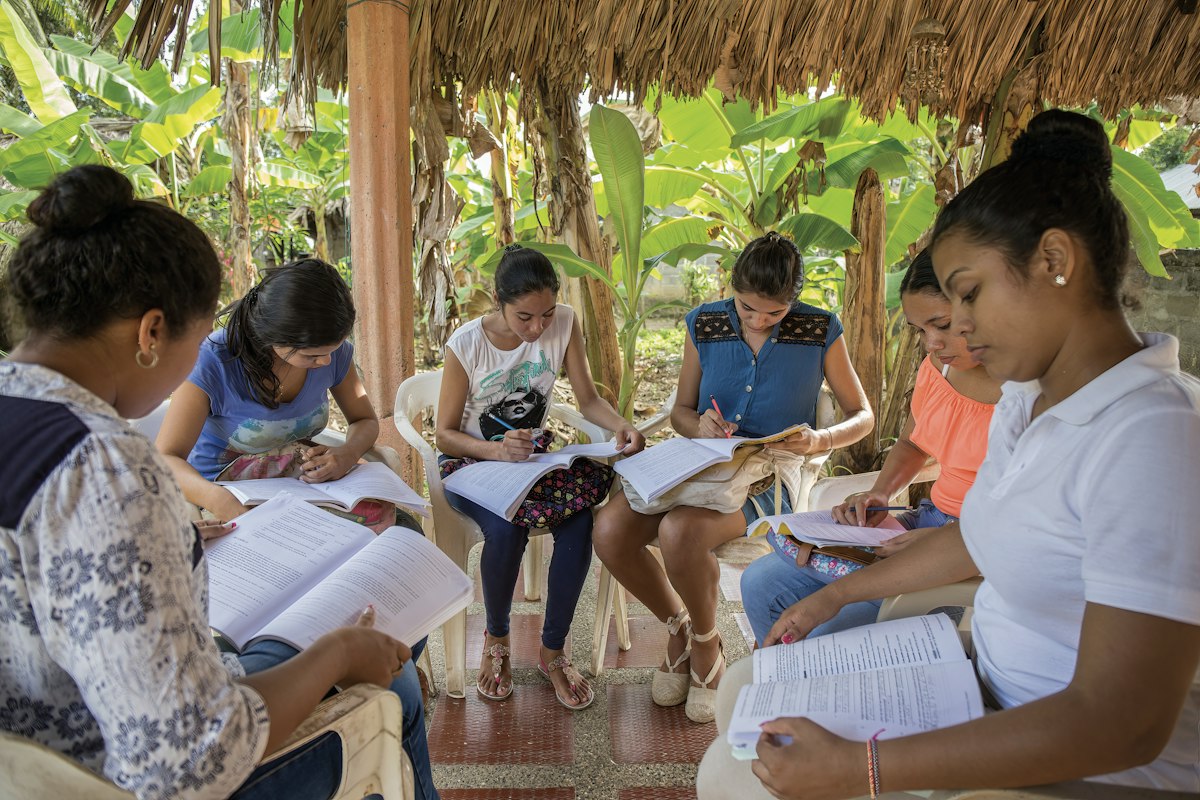 Group of youth studying, Colombia