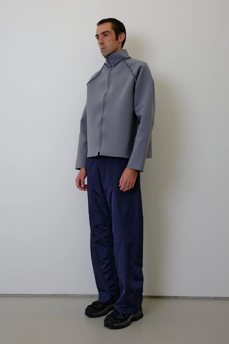 Momentary Detachment