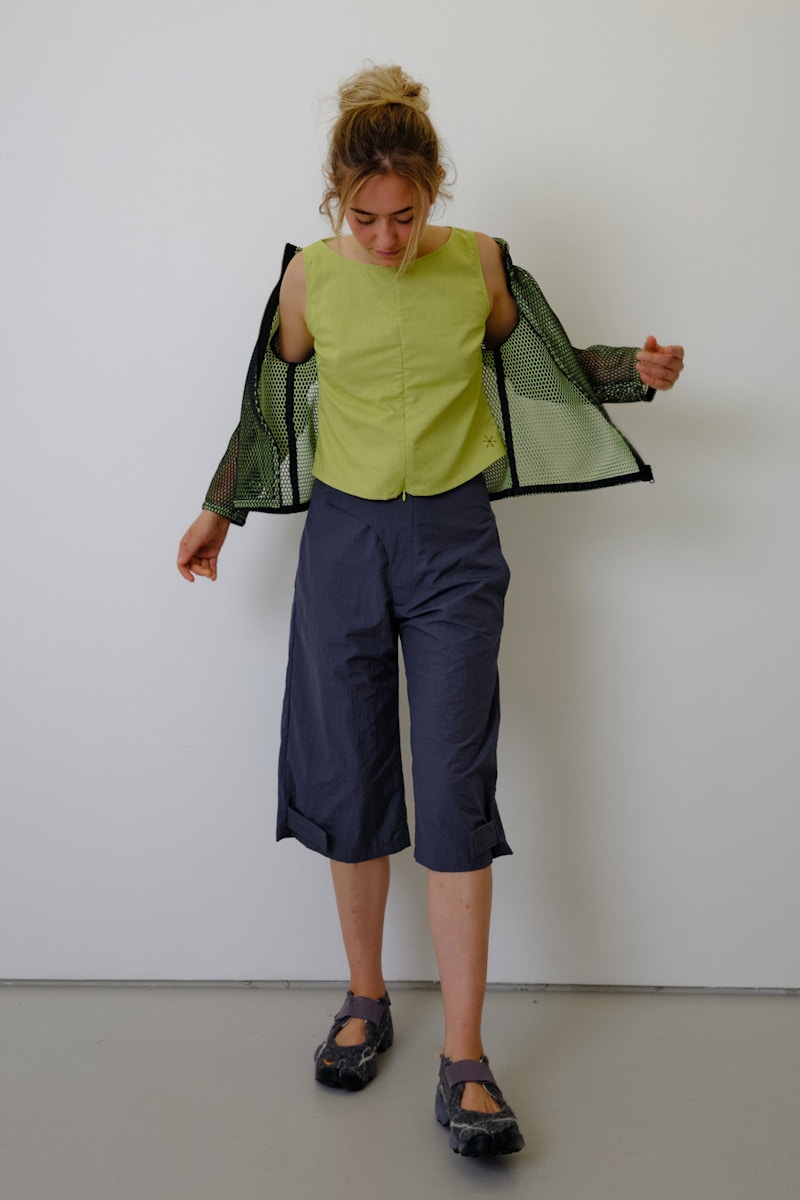 Momentary Detachment