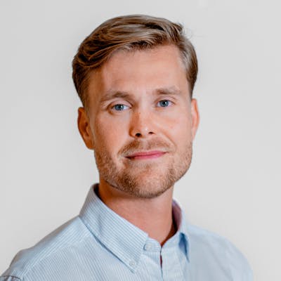 Portrait of Charlie Rødgaard, a ServiceNow professional.