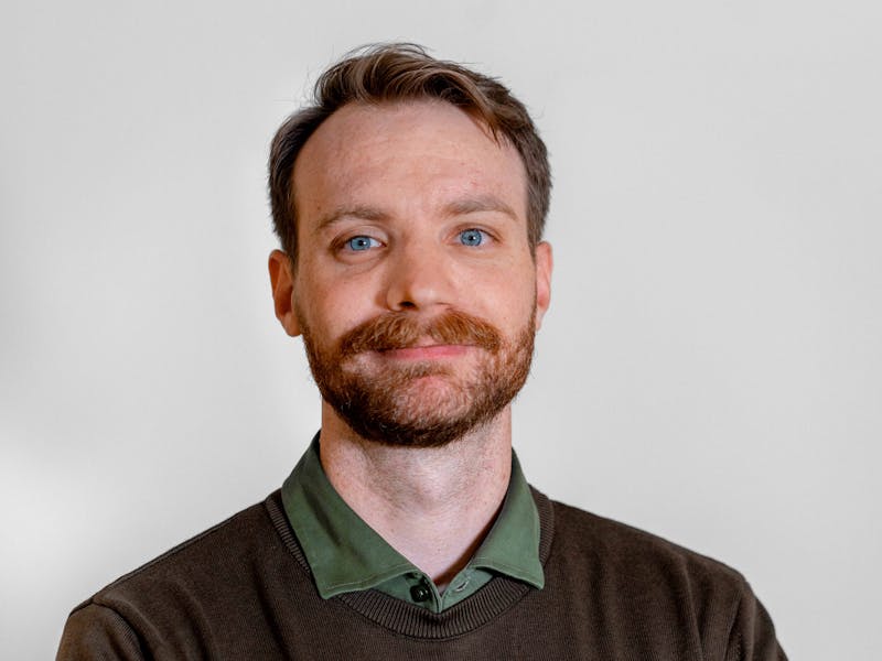 Portrait of Miklas Lund, a professional at ServiceNow partner Adeno.