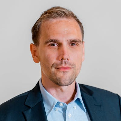 Professional portrait of Sebastian Flytklint Laursen from ServiceNow partner Adeno.