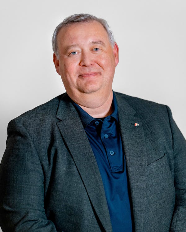 Professional portrait of Stephan Mejer, a team member at ServiceNow partner Adeno.