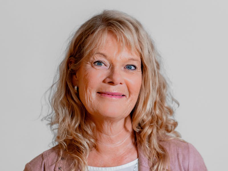 Portrait of Vibeke Hentze, a professional at ServiceNow partner Adeno.