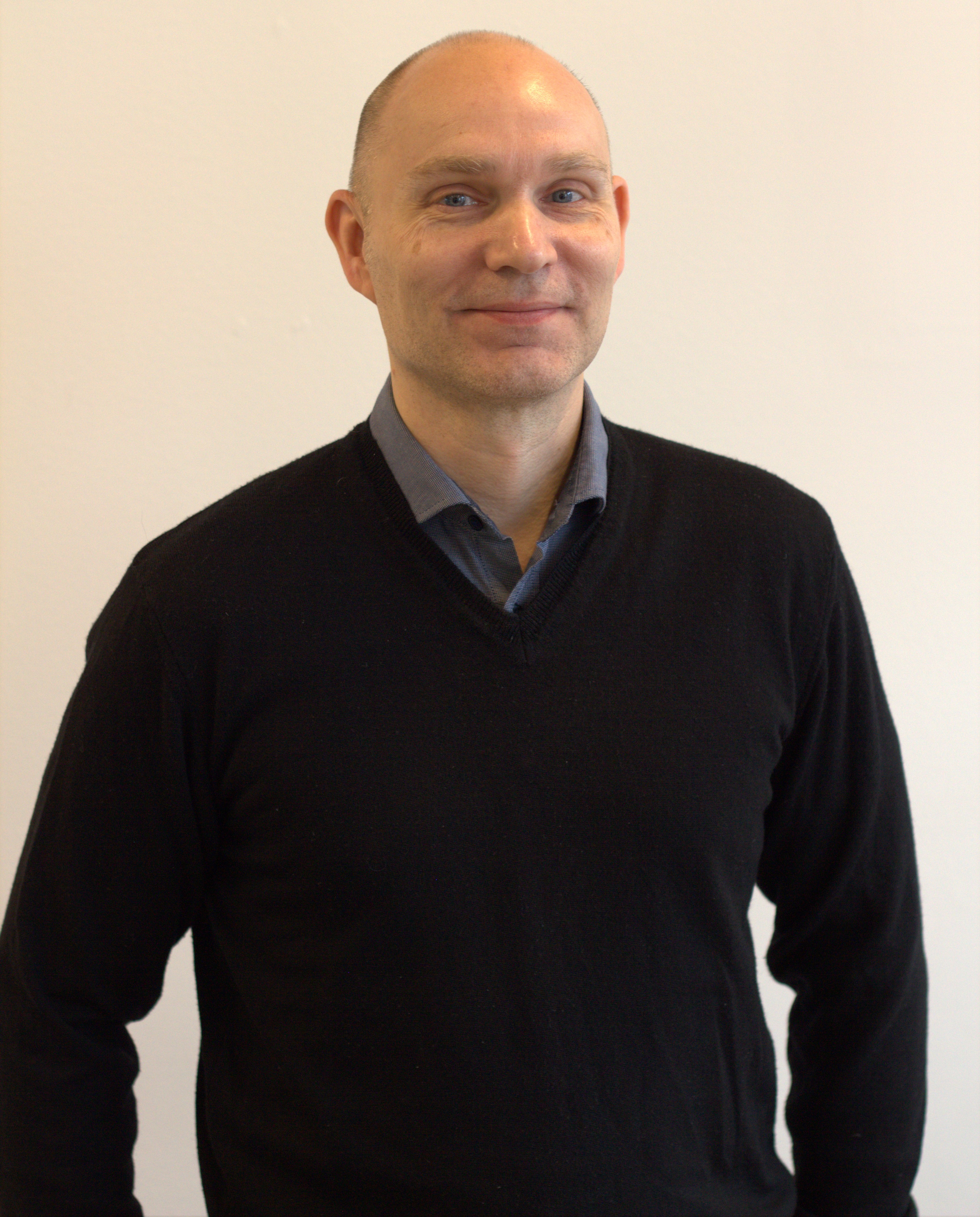 Portrait of Jakob Bang Hansen, a professional at ServiceNow partner Adeno.