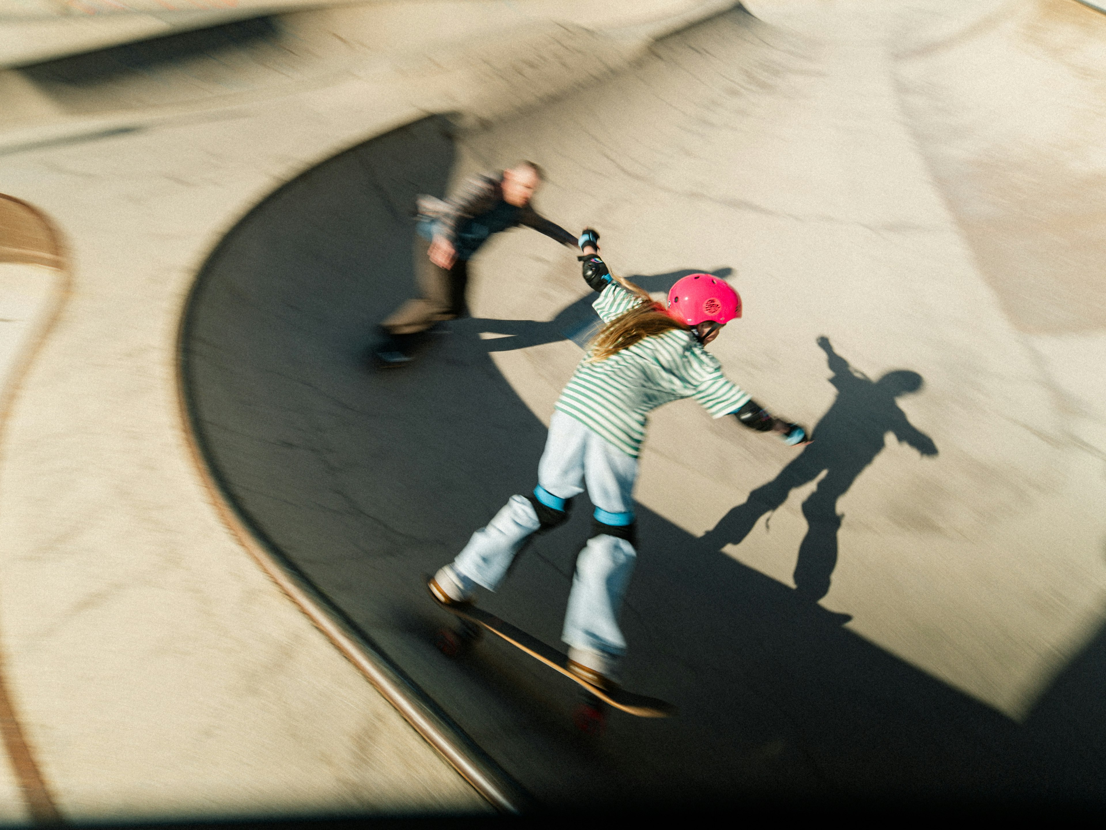dad and daughter skatepark