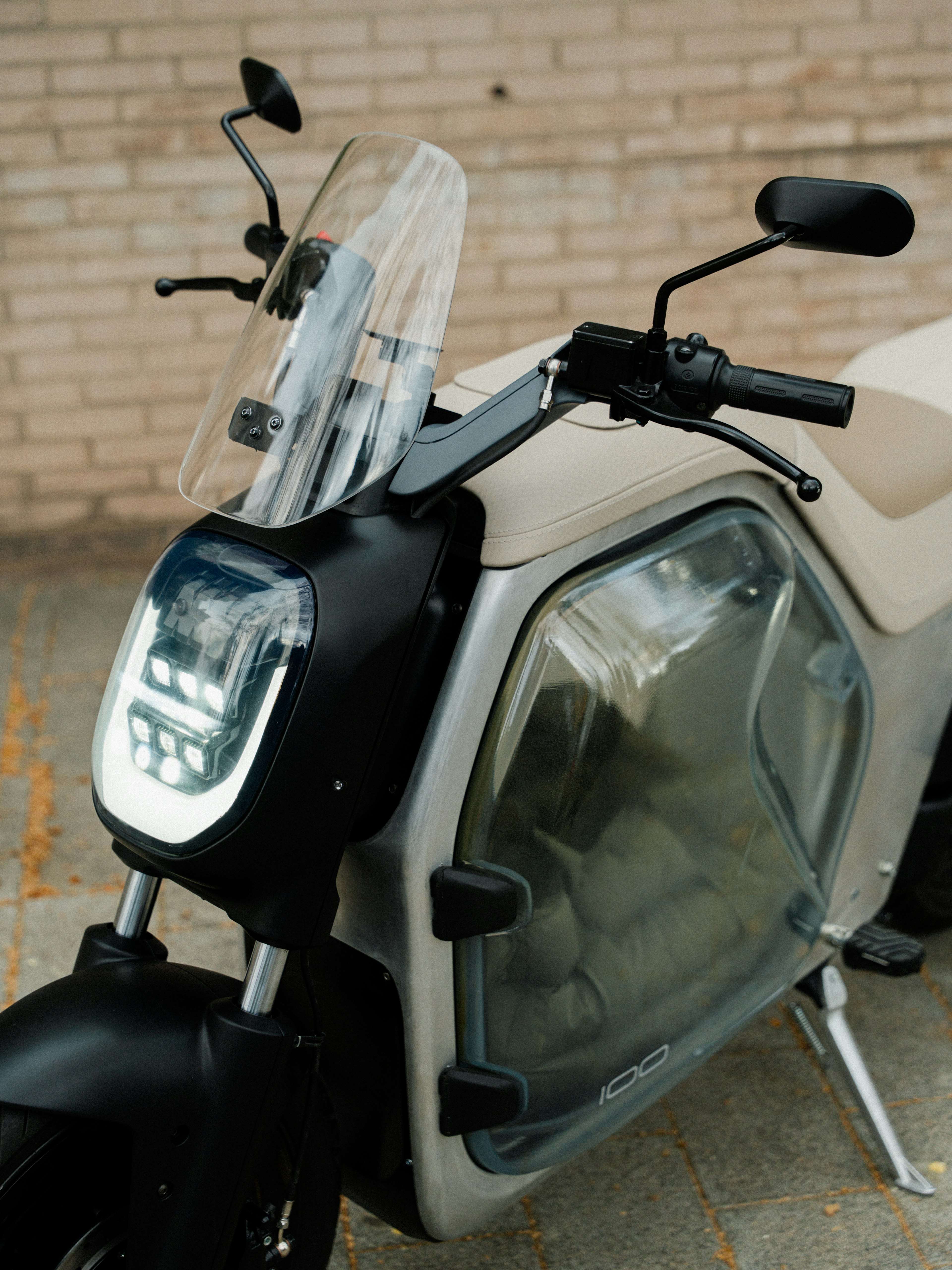 Bike with windscreen