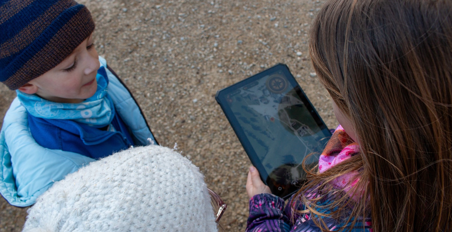 Enfant tablette explor games
