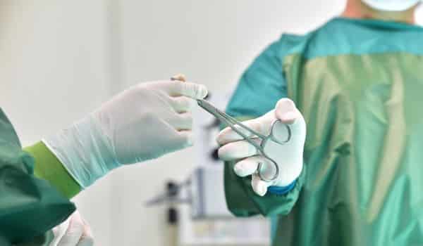 How is a BBL performed