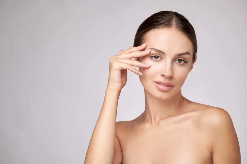 how to fix botched upper eyelid  scaled