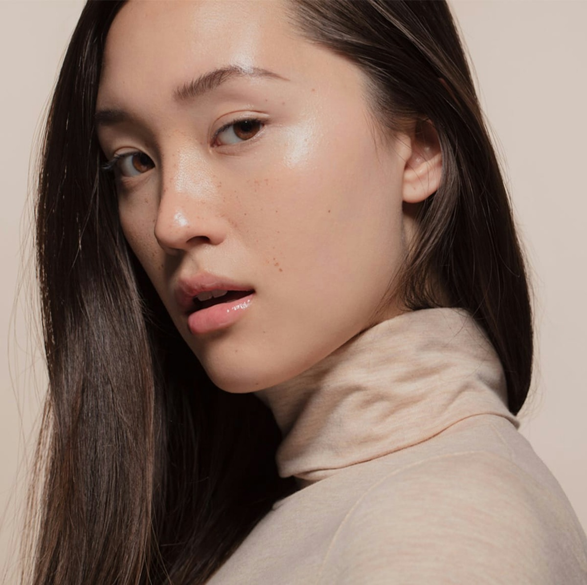 woman with blonde hair