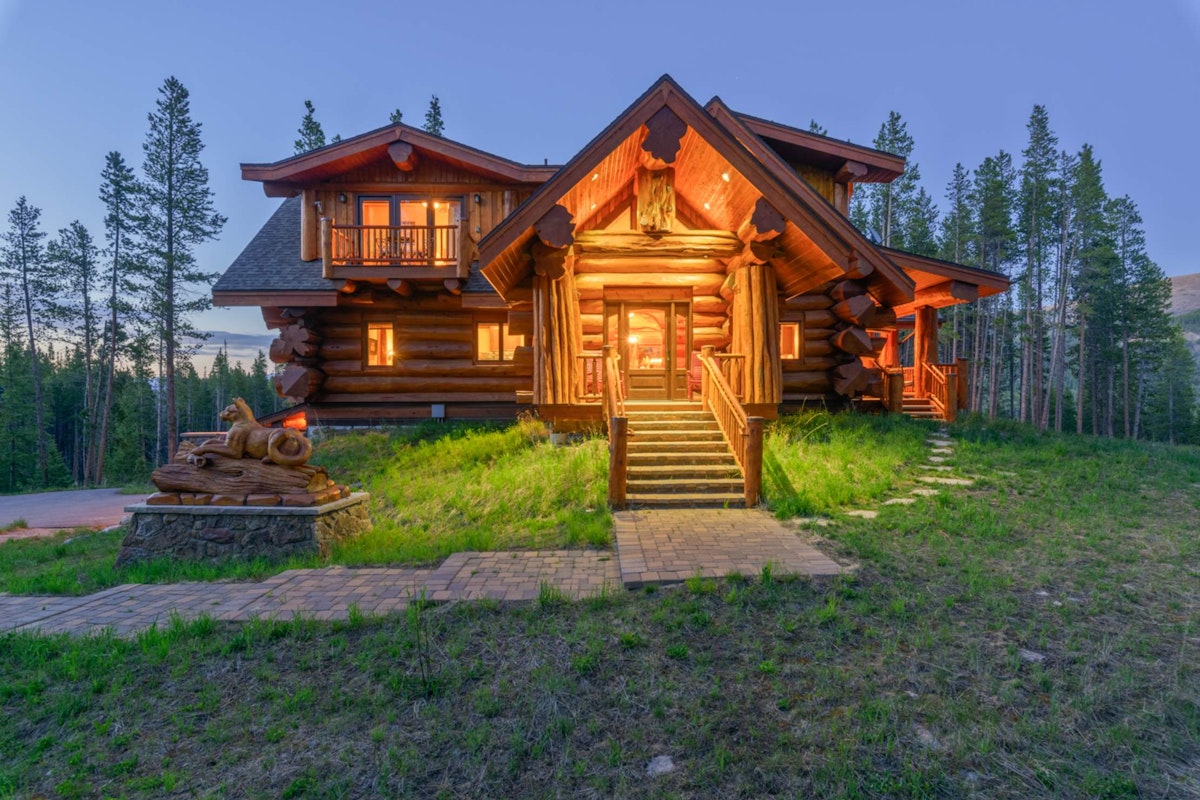 Р”РѕРј Mountain log Cabin