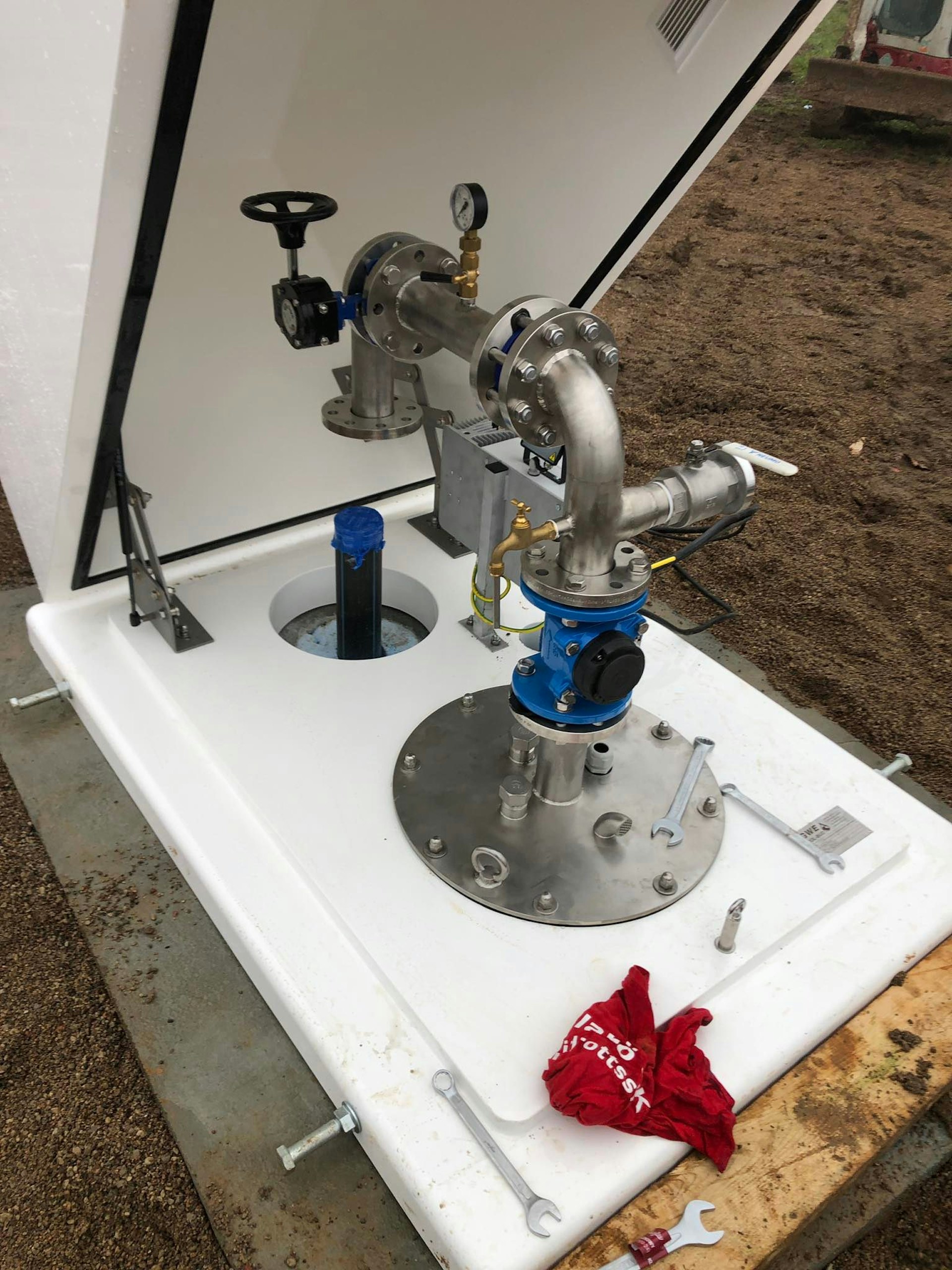 Budowa nowej i renowacja starej studni z obudowami Lange – Jodłówka