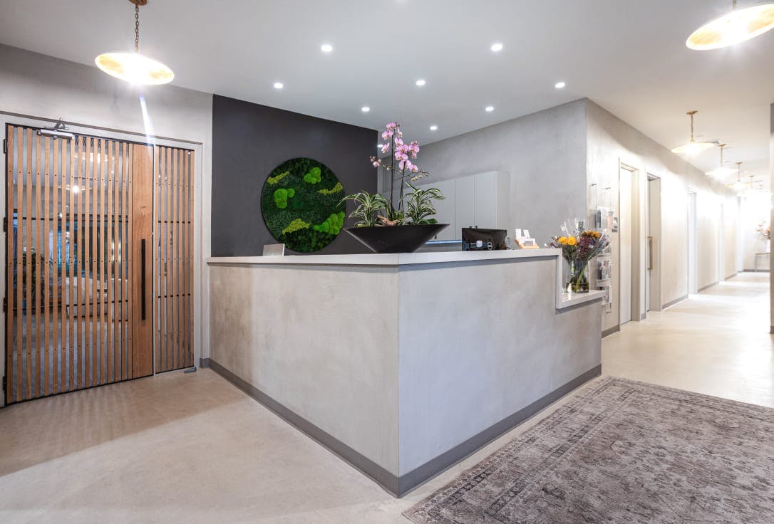 Chalekson Plastic Surgery + Medspa front desk