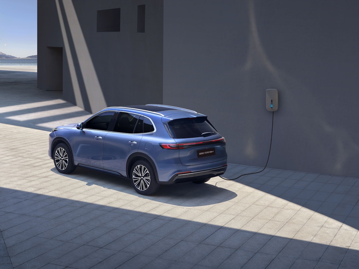 Dynamic Rear Design