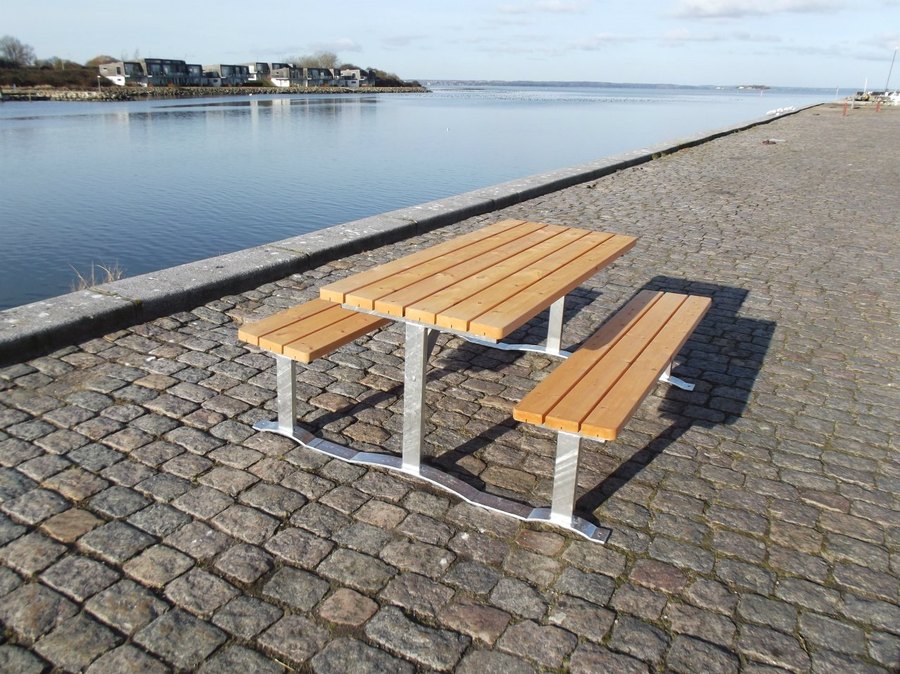 Vila 3590 Bänkar och Bord