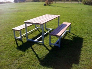 Vila 3100 Bänkar och Bord - bild 1