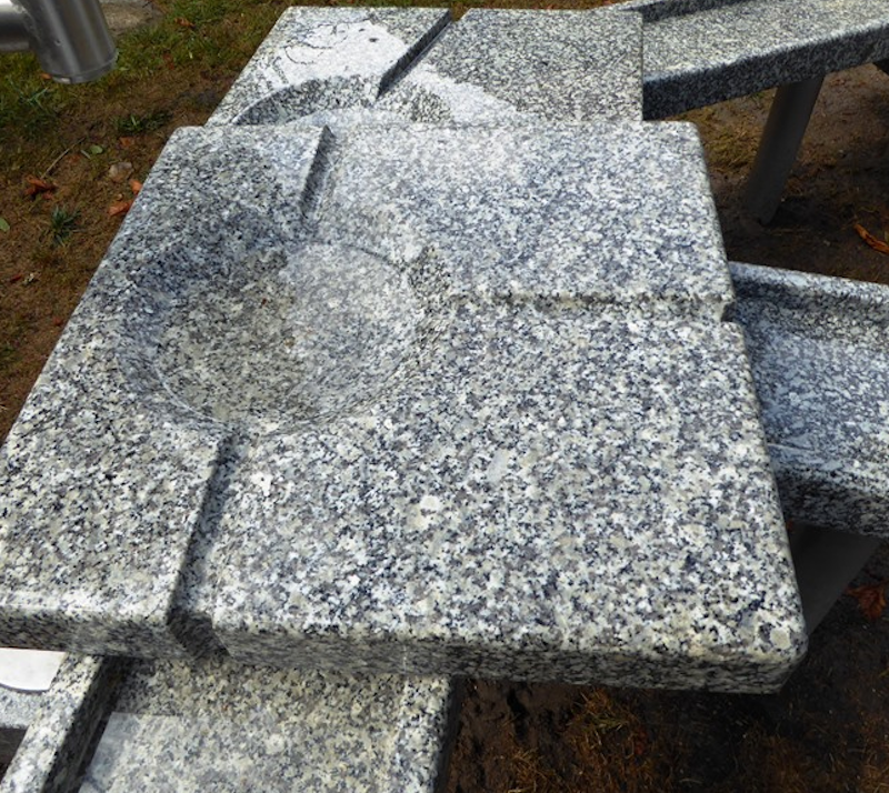 Vattenlek i granit - bild 2