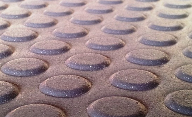 HDPE matta 1,5x1,5 m, med gummihalkskydd - bild 2