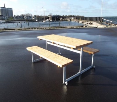 Bänkad 1790 med hjul