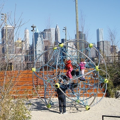 Studsmatta Cosmo Base