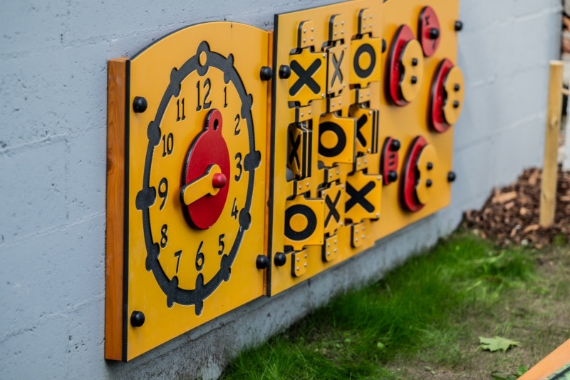 Lekpanel Aktivitetsvägg Klocka - bild 4