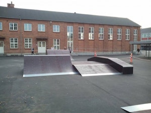 Rebecca - Skateboard - bild 3