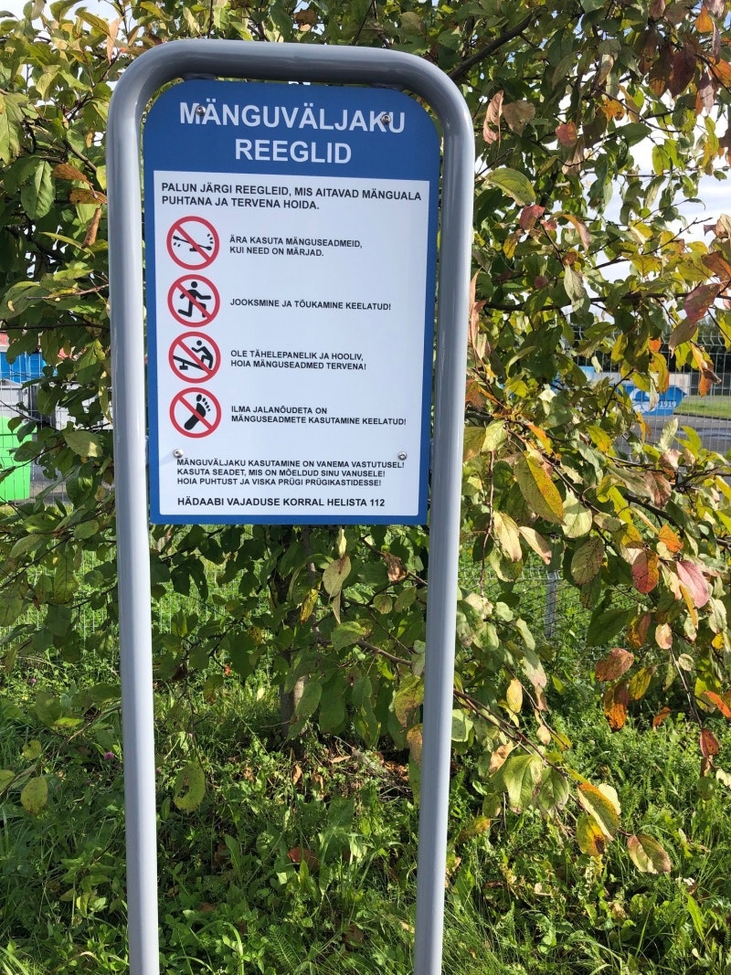 Informationsskylt Clara Säkerhet