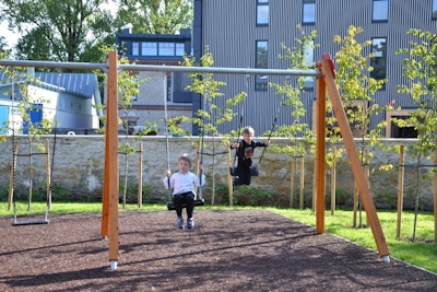 Gungställning BELL-FLOWER 3 ställen (1+2), stålfästen (utan säten och beslag)