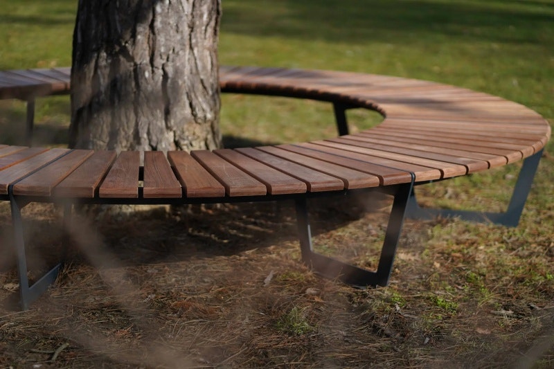 Parkbänk KUNDERI (1,30 m), böjd - bild 3