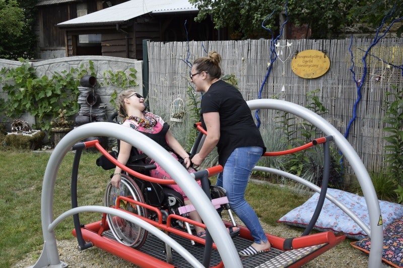 Inkluderande gunga - bild 5