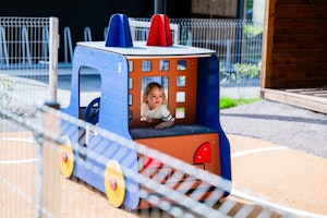 Polis - bild 11