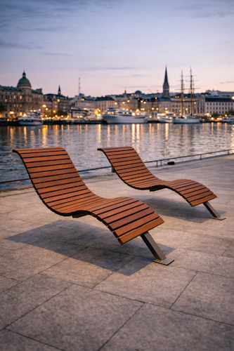 Liggbänk i massivt trä