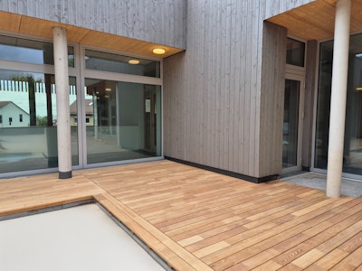 Träkonstruktion lekplats