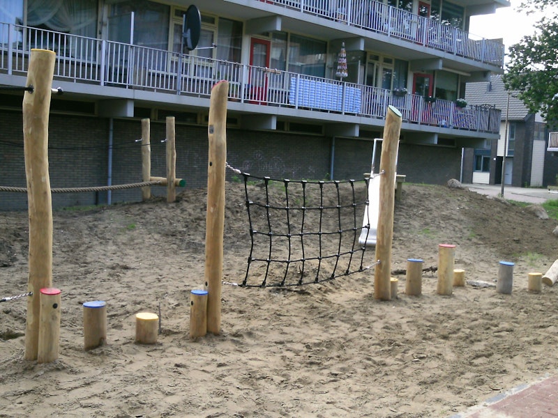 Stiltor med klätternät, 150cm - bild 4