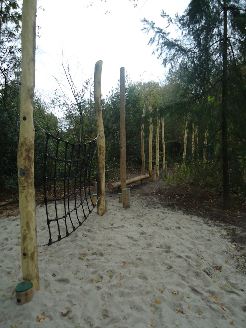 Stiltor med klätternät, 180cm - bild 3