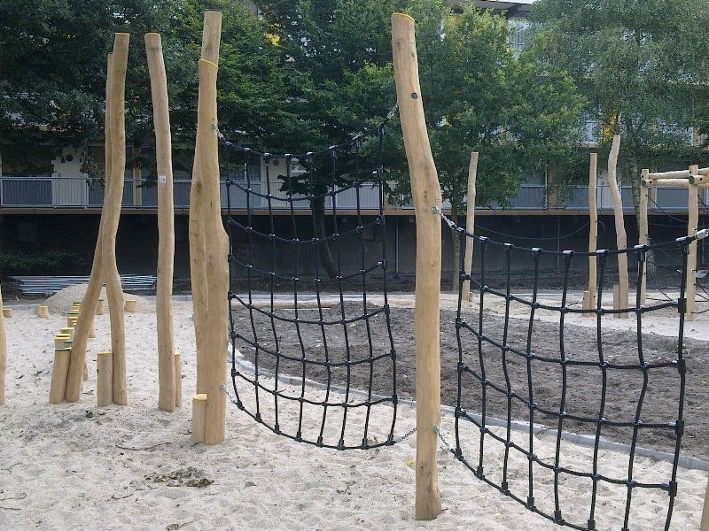 Stiltor med klätternät, 250cm - bild 3