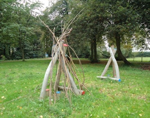 Trepunkts lekhus - bild 3