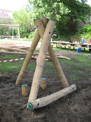 Trepunkts lekhus - bild 6