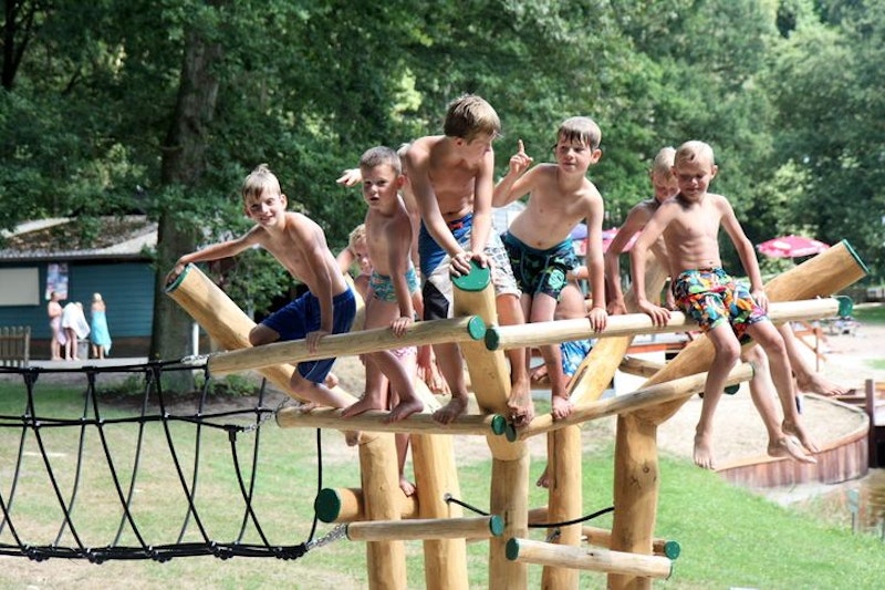 Häckningsplatstorn med repbro, låg variant - bild 2