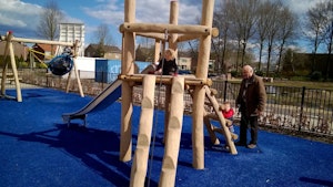 Torn med rutschkana 150 - bild 2